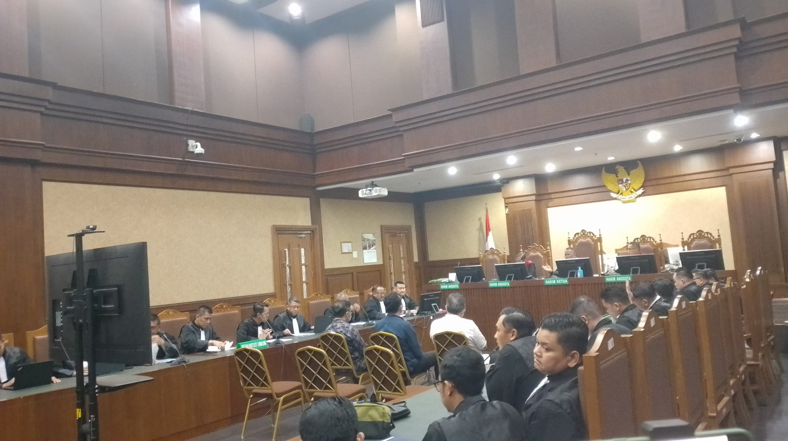 Tiga Hakim Pembebas Ronald Tannur Didakwa Terima Suap Rp4,6 M