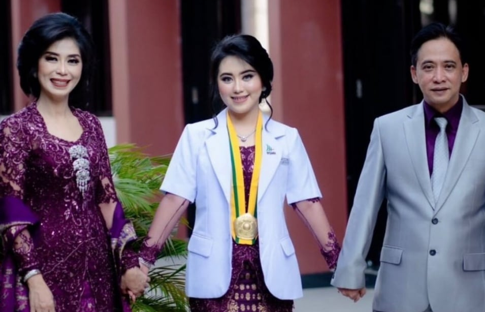Ayah Lady Aurellia Ternyata Pejabat PUPR Kalimantan Barat Beraset Miliaran Rupiah