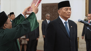 Presiden RI Prabowo Subianto menunjuk Menteri Pertahanan (RI) Sjafrie Sjamsoeddin untuk memimpin Dewan Pertahanan Nasional, di Istana Negara, Jakarta, Senin, 16/12/2024. | Youtube Sekretariat Presiden