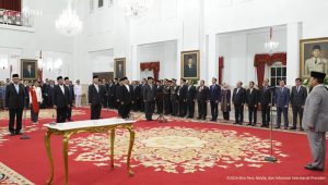 Presiden RI Prabowo Subianto resmi melantik pimpinan Komisi Pemberantasan Korupsi (KPK) dan Dewan Pengawas (Dewas) KPK periode 2024-2029, di Istana Kepresidenan Jakarta. | Dok YouTube BPMI Setpres