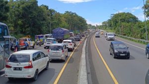 Antrean di Tol Jasa Marga imbas kecelakaan beruntun. I Dok. Jasa Marga