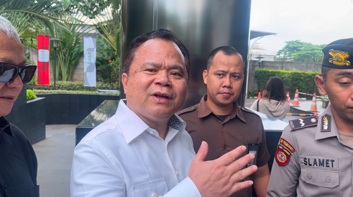 Eks Dirjen Imigrasi Ronnie Sompie Diperiksa KPK di Kasus Hasto