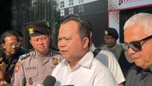 Mantan Dirjen Imigrasi Ronnie Sompie di Gedung Merah Putih KPK, Jumat, 3/1/2025| Merinda Faradianti/Forum Keadilan