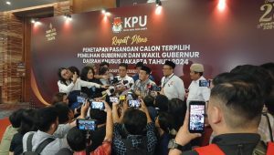 Eks Cawagub 01, Suswono dan Ketua Timses Ahmad Riza Patria saat menghadiri pelantikan Pramono-Rano di Hotel Pullman, Jakarta Barat, Kamis, 9/1/2025 | Syahrul Baihaqi/Forum Keadilan