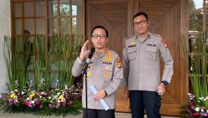 Kabid Humas Polda Metro Jaya Kombes Pol Ade Ary Syam Indradi saat memberikan keterangan kepada media di Mapolda Metro Jaya, Kamis 9/1/2025. I Ari Kurniansyah/Forum Keadilan