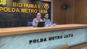 Kabid Humas Polda Metro Jaya Kombes Pol Ade Ary Syam Indradi memberikan keterangan pengungkapan penjualan konten pornografi, di Polda Metro Jaya, Kamis 9/1/2024. I Ary Kurniansyah/Forum Keadilan