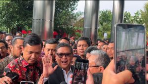Sekjen PDI Perjuangan Hasto Kristiyanto di Gedung Merah Putih KPK, Senin, 13/1/2025| Merinda Faradianti/Forum Keadilan