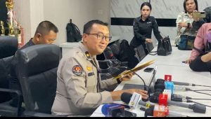 Kasubdit Penmas Bidhumas Polda Metro Jaya Kompol Bambang Askar Sodiq saat memberikan keterangan kepada media, di Mapolda Metro Jaya, Rabu 15/1/2025 | Ari Kurniansyah/Forum Keadilan