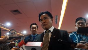 Menteri Koordinator Bidang Hukum, HAM, Imigrasi, dan Permasyarakatan, Yusril Ihza Mahendra, di Kemenko HumHam Imipas, Jakarta Selatan, Jumat, 24/1/2025 | Novia Suhari/Forum Keadilan