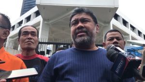 Ketua Umum Partai Buruh, Said Iqbal, di depan Kedutaan Besar Malaysia, Jakarta Selatan, Kamis, 30/1/2025 | Novia Suhari/Forum Keadilan
