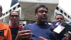 Ketua Umum Partai Buruh, Said Iqbal, di depan Kedutaan Besar Malaysia, Jakarta Selatan, Kamis, 30/1/2025 | Novia Suhari/Forum Keadilan