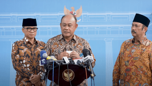 Kepala Badan Gizi Nasional (BGN) Dadan Hindayana memberikan keterangan pers di Kompleks Istana Kepresidenan, Jakarta Pusat, Jumat, 17/1/2025. | Youtube Sekretariat Presiden