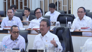 Menteri Kelautan dan Perikanan (KKP) Wahyu Sakti Trenggono saat rapat kerja bersama Komisi IV DPR RI, Kamis, 23/1/2025. | Youtube TNP Parlemen