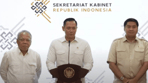 Menteri Koordinator (Menko) Infrastruktur dan Pembangunan Kewilayahan, Agus Harimurti Yudhoyono (AHY) memberikan keterangan pers Usai Ratas Terkait Ibu Kota Negara, Kantor Presiden, pada Selasa, 21/1/2025. | Youtube Sekretariat Presiden