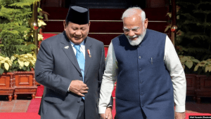 Presiden RI Prabowo Subianto dan Perdana Menteri India Narendra Modi saat di Hyderabad House di New Delhi, India, 25/1/2025. | Dok Altaf Hussain Reuters