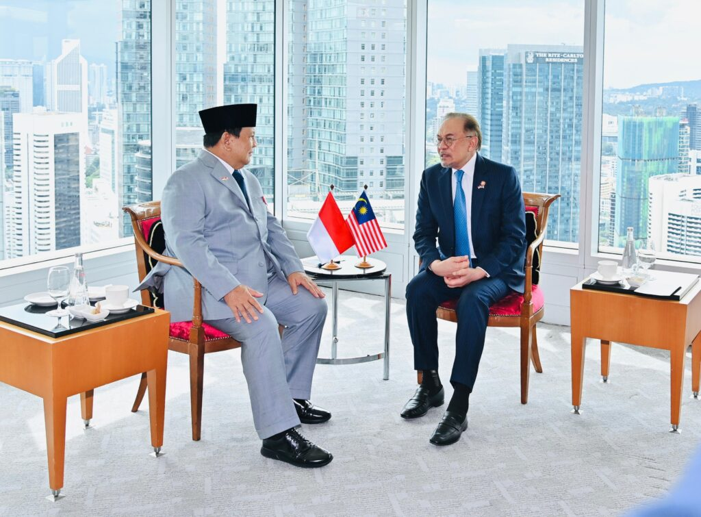 Prabowo: Saya Merasa Kalau ke Malaysia Pulang Kampung