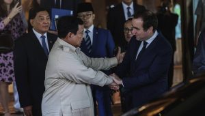 Presiden RI Prabowo menerima kunjungan Menteri Pertahanan (Menhan) Perancis Sebastian Lecornu, di kediaman Prabowo di Hambalang, Bogor, Jawa Barat, pada Jumat, 31/1/2025. | Instagram @prabowo/Tim Media Presiden