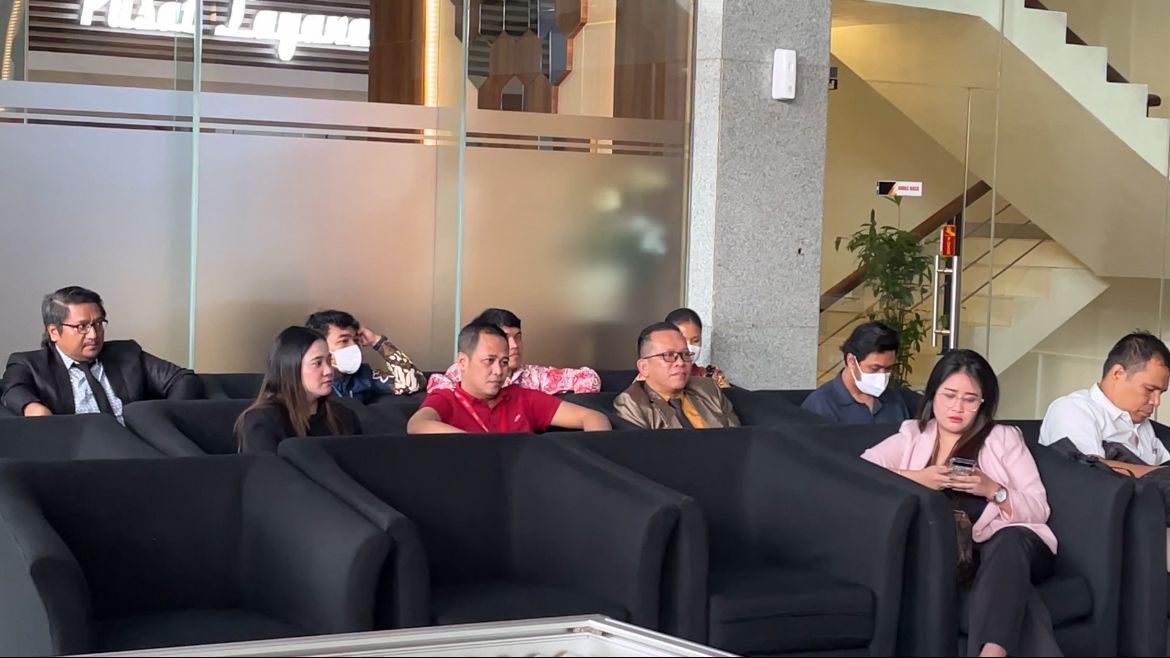 Kasus Hasto-Harun Masiku, Tersangka Donny Tri Istiqomah Diperiksa KPK