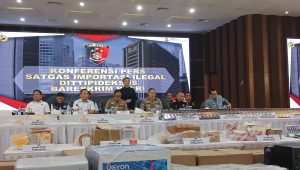 Konferensi pers Satgas Importasi Ilegal Dittipideksus Bareskrim Polri, Selasa, 4/2/2025 | Syahrul Baihaqi/Forum Keadilan
