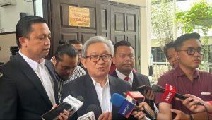 Kuasa hukum Sekretaris Jenderal (Sekjen) PDI Perjuangan, Hasto Kristiyanto, Maqdir Ismail di Pengadilan Negeri (PN) Jakarta Selatan, Jumat, 7/2/2025| Merinda Faradianti/ Forum Keadilan