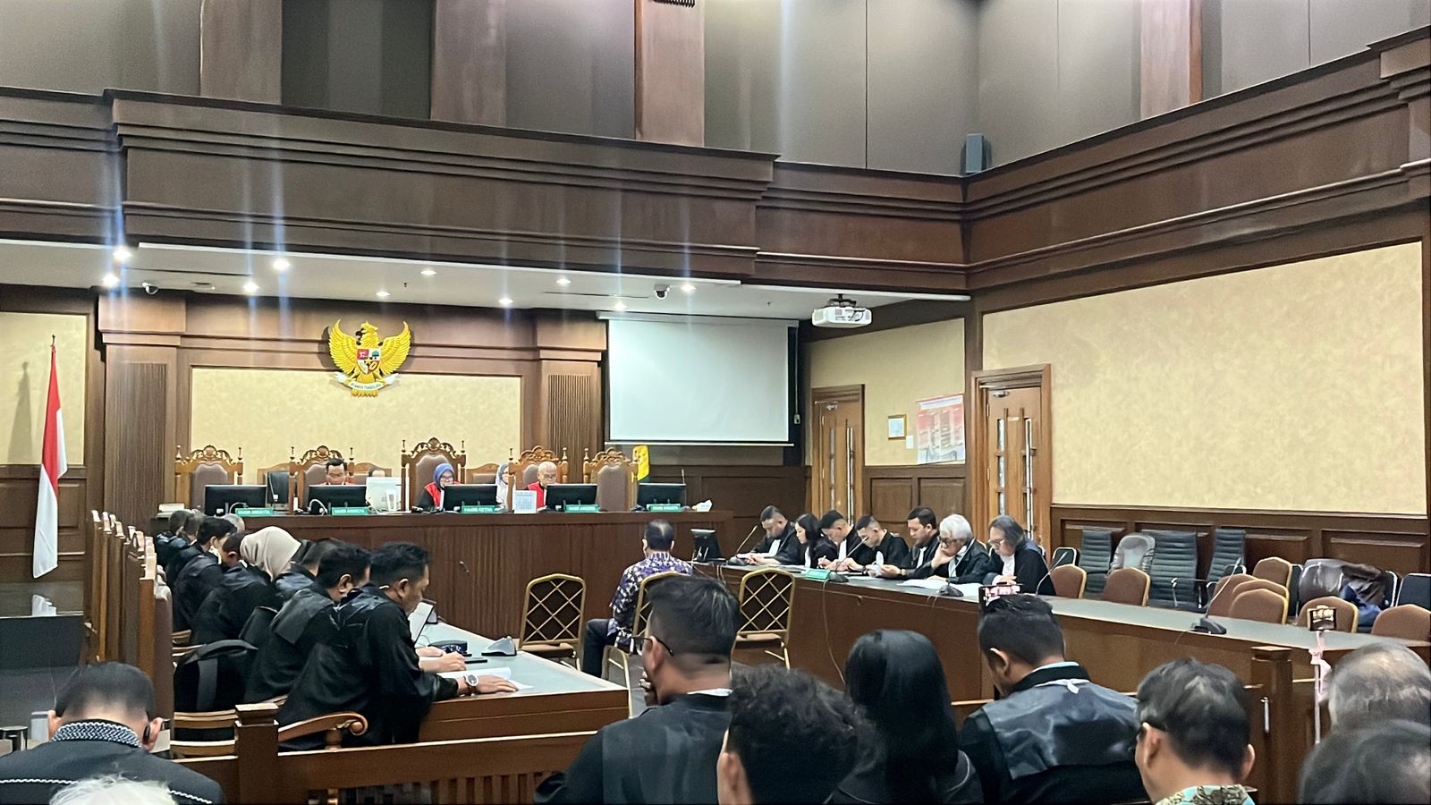 Hakim Ingatkan Pihak Zarof Ricar untuk Tak Hubungi Majelis soal Perkara