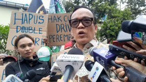 Wakil Menteri Ketenagakerjaan, Immanuel Ebenezer, di kantor Kemenker, Jakarta, Senin, 17/2/2025. | Novia Suhari/ Forum Keadilan