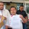 Kuasa Hukum Sekjen PDI Perjuangan Hasto Kristiyanto, Johannes Tobing di Gedung Dewas KPK, Rabu, 19/2/2025 | Syahrul Baihaqi/Forum Keadilan