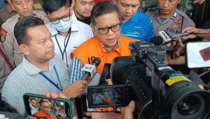 Sekjen PDI Perjuangan Hasto Kristiyanto usai menjalani pemeriksaan di Gedung KPK, Rabu, 26/2/2025 | Syahrul Baihaqi/Forum Keadilan