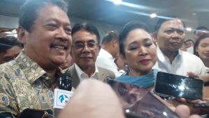 Menteri Kelautan dan Perikanan (KKP), Sakti Wahyu Trenggono dan Ketua Komisi IV Titiek Soeharto di Gedung DPR RI, Jakarta Pusat, Kamis, 27/2/2025 | Muhammad Reza/Forum Keadilan