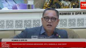 Anggota Komisi II DPR RI Deddy Sitorus dalam rapat di Gedung DPR Komisi II, Senayan, Jakarta Pusat, Kamis, 27/2/2025 | YouTube TVR Parlemen