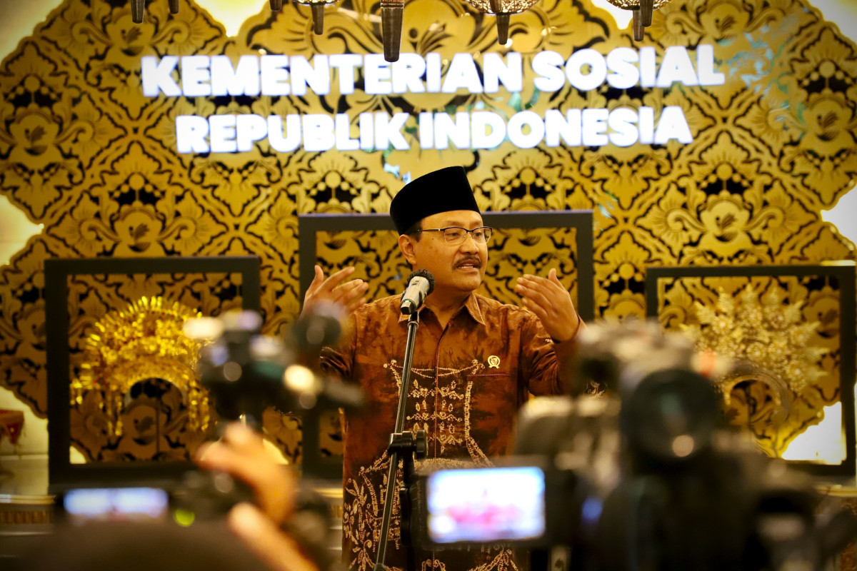 Luhut Ungkap Masyarakat Hanya Terima Separuh dari Bansos Rp500 T, Mensos: Kami akan Pelajari dan Evaluasi