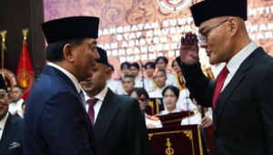 Deddy Corbuzier dilantik sebagai Staf Khusus Menteri Pertahanan, Selasa (11/2/2025). Deddy dilantik langsung oleh Menteri Pertahanan Sjafrie Sjamsoeddin. | Instagram @dc.kemhan