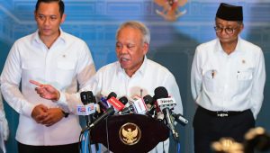 Kepala Otorita Ibu Kota Nusantara (OIKN) Basuki Hadimuljono, memberikan keterangan pers di Kompleks Istana Kepresidenan, Jakarta Pusat, Senin, 3/2/2025. | Dok BPMI Setpres