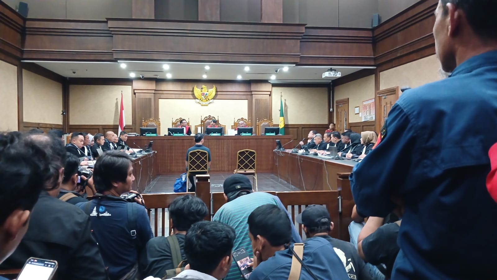 Sidang Kasus Impor Gula Dimulai, Tom Lembong Didampingi 26 Kuasa Hukum
