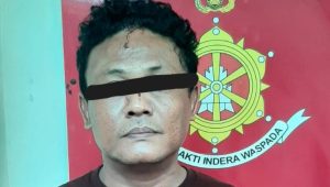 Terduga pelaku Pemerasan Supir angkot di Stasiun Tanah Abang berinisial DTK (45), Selasa 11/3/2025 | Ist