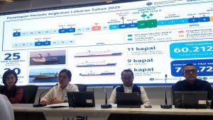 Direktur Utama Pelni Trianda Yani, dalam konferensi pers, di Kemen BUMN, Jakarta, Kamis, 13/3/2025 | Novia Suhari/Forum Keadilan