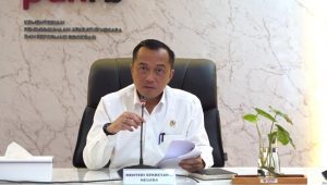 Menteri Sekretaris Negara (Sesneng) Prasetyo Hadi saat konferensi pers, di Kantor Kementerian Pendayagunaan Aparatur Negara dan Reformasi Birokrasi (Kemenpan RB), di Jakarta Selatan, pada Senin, 17/3/2025. | Dok Kementerian Sekretaris Kabinet