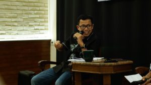 Ketua Komjak Pujiyono Suwadi dalam diskusi yang diselenggarakan Ikatan Wartawan Hukum, Sabtu, 8/3/2025. | Syahrul Baihaqi