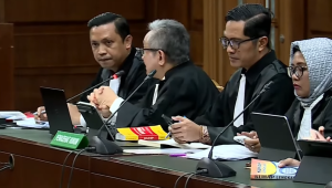 Tim hukum Hasto Kristiyanto, Maqdir Ismail dalam sidang perdana Hasto di Pengadilan Tipikor pada PN Jakpus, Jumat, 14/3/2025 | Ist