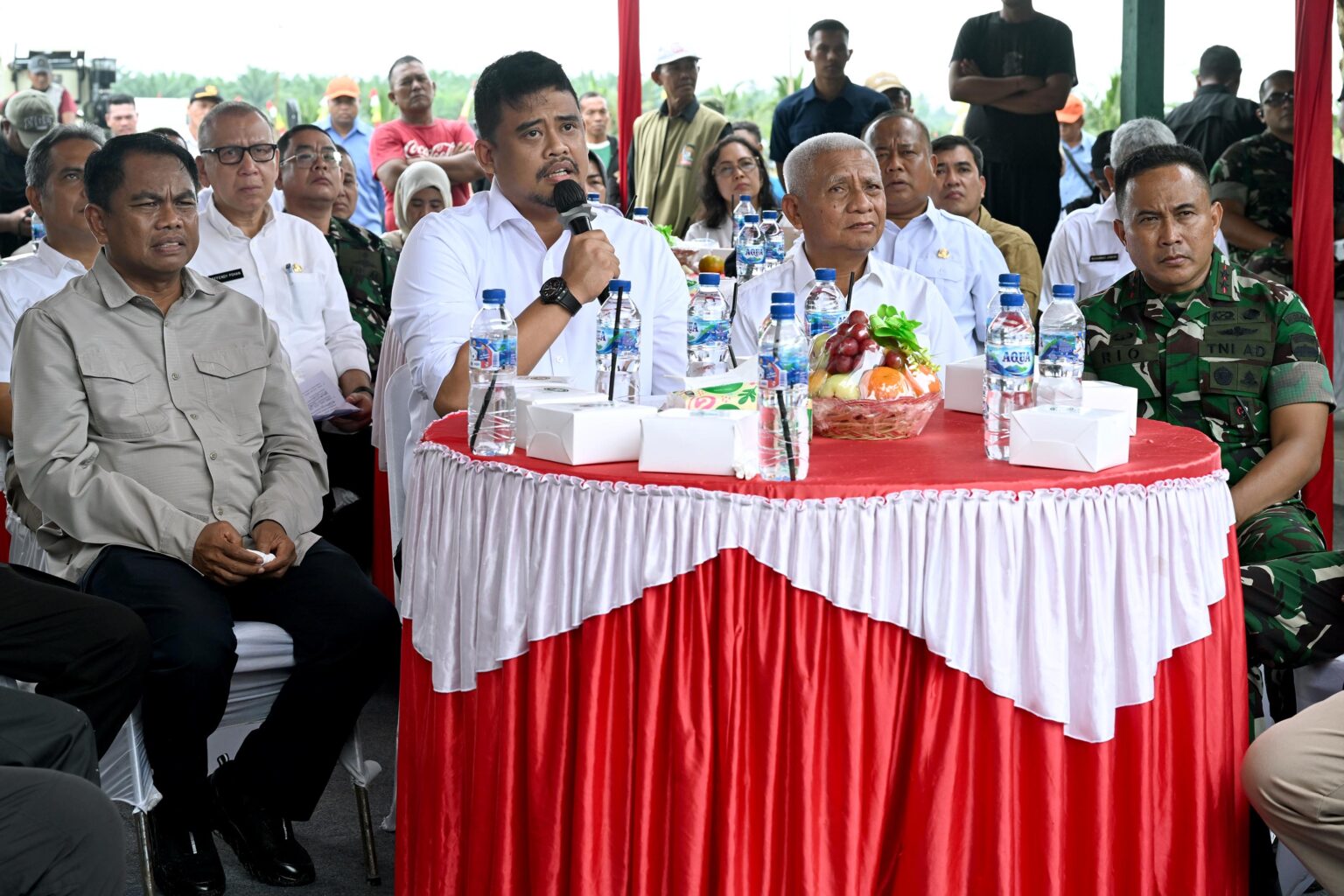 Gubernur Bobby Nasution Minta Bantuan Kepada Prabowo untuk Perbaikan Tanggul di Sumut
