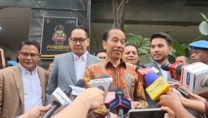 Presiden ke-7 RI Joko Widodo (Jokowi) usai melapor ke Polda Metro Jaya terkait tuduhan Ijazah palsu, Rabu, 30/4/2025 | Ari Kurniansyah/Forum Keadilan