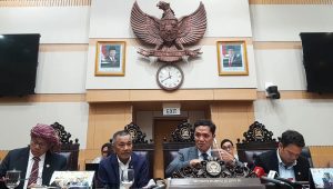 Ketua Komisi III DPR RI Habiburokhman, bersama dengan jajaran anggota Komisi III DPR RI, di ruang rapat Komisi III DPR RI, Jakarta, Kamis, 17/4/2025 | Novia Suhari/Forum Keadilan