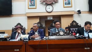 Ketua Komisi III DPR RI Habiburokhman, bersama dengan jajaran anggota Komisi III DPR RI, di ruang rapat Komisi III DPR RI, Jakarta, Kamis, 17/4/2025 | Novia Suhari/Forum Keadilan