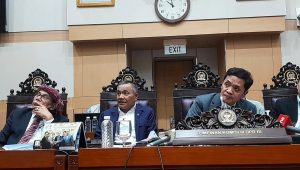 Ketua Komisi III DPR RI Habiburokhman, bersama dengan jajaran anggota Komisi III DPR RI, di ruang rapat Komisi III DPR RI, Jakarta, Kamis, 17/4/2025 | Novia Suhari/Forum Keadilan