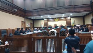 Sidang pembacaan tuntutan dengan tiga terdakwa hakim PN Surabaya yang memberikan vonis bebas kepada Ronald Tannur di PN Jakarta Pusat, Selasa, 22/4/2025 | Syahrul Baihaqi/Forum Keadilan