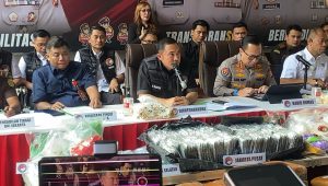 Direktur Reserse Narkoba Polda Metro Jaya Kombes Pol Ahmad David, dalam konferensi pers di Mapolda Metro Jaya, Selasa, 29/4/2025 | Ari Kurniansyah/Forum Keadilan
