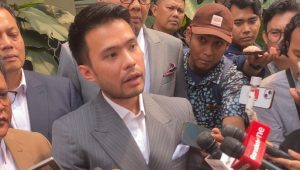 Kuasa Hukum Presiden ke-7 RI Joko Widodo, Yakup Hasibuan, saat memberikan keterangan kepada media di Polda Metro Jaya, Rabu, 30/4/2025 | Ari Kurniansyah/Forum Keadilan