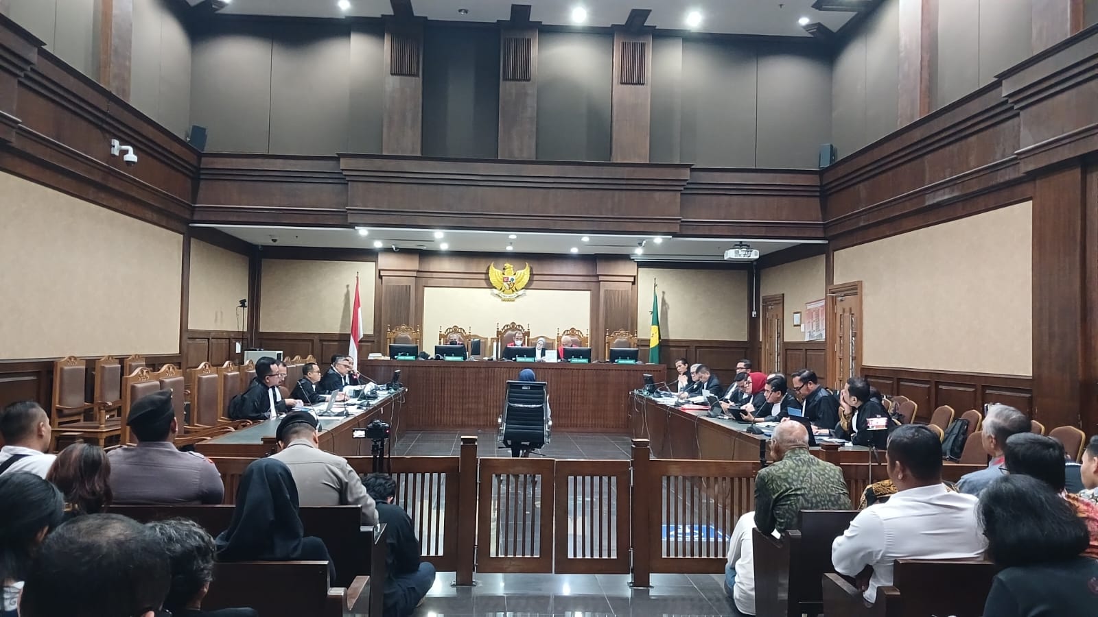 Pernyataan Saeful Bahri Soal Instruksi Hasto Dibantah, Riezky Aprilia: Dongeng Saeful