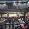 Sidang Lanjutan Hasto Kristiyanto dengan menghadirkan dua saksi yaitu Kusnadi dan Nur Hasan dalam kasus perintangan penyidikan dan suap PAW Harun Masiku di Gedung Pengadilan Tipikor, Jakarta Pusat, Kamis, 8/5/2025 | Syahrul Baihaqi/Forum Keadilan