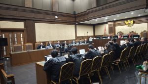 Penyidik KPK Rossa Purbo Bekti dihadirkan sebagai saksi dalam lanjutan sidang Sekjen PDI Perjuangan Hasto Kristiyanto di Gedung Pengadilan Tipikor Jakarta Pusat, Jumat, 9/5/2025 | Syahrul Baihaqi/Forum Keadilan